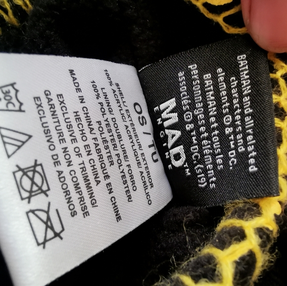 BATMAN HAT+MITTEN SET - Picture 4 of 4